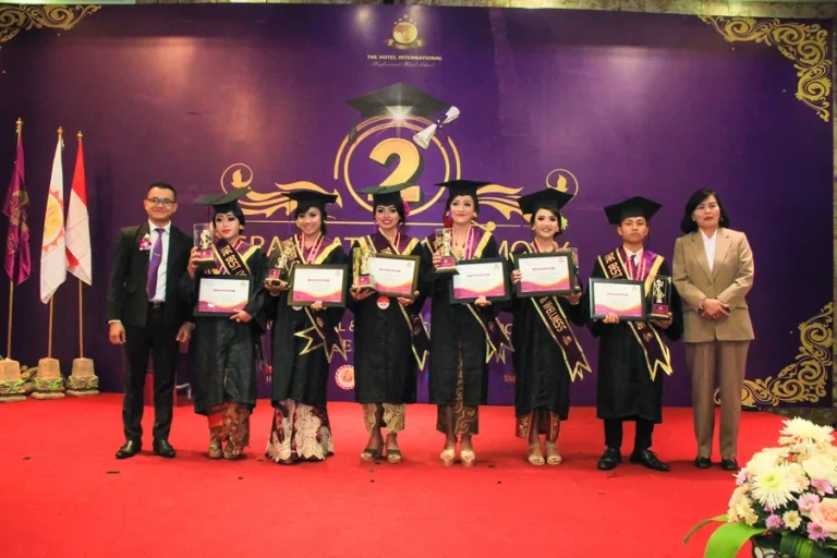 Graduation Ceremony 2nd The Hotel International School